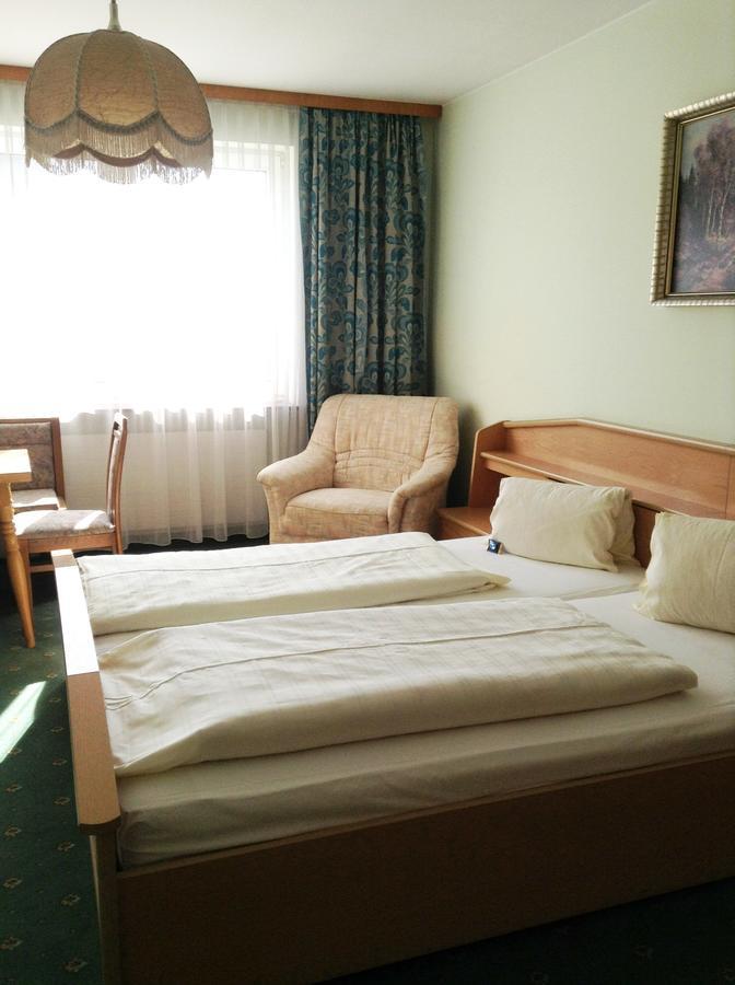 Hotel Garni Bad Schallerbach Buitenkant foto