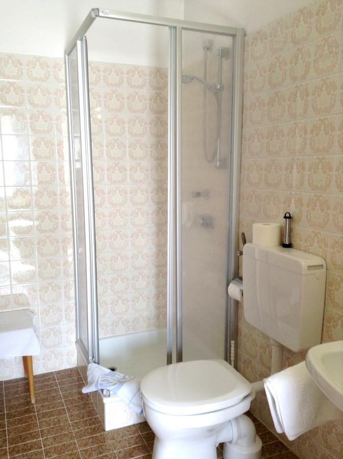 Hotel Garni Bad Schallerbach Buitenkant foto